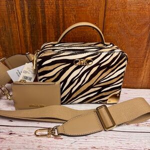 MICHAEL KORS Estelle Small Trunk Crossbody